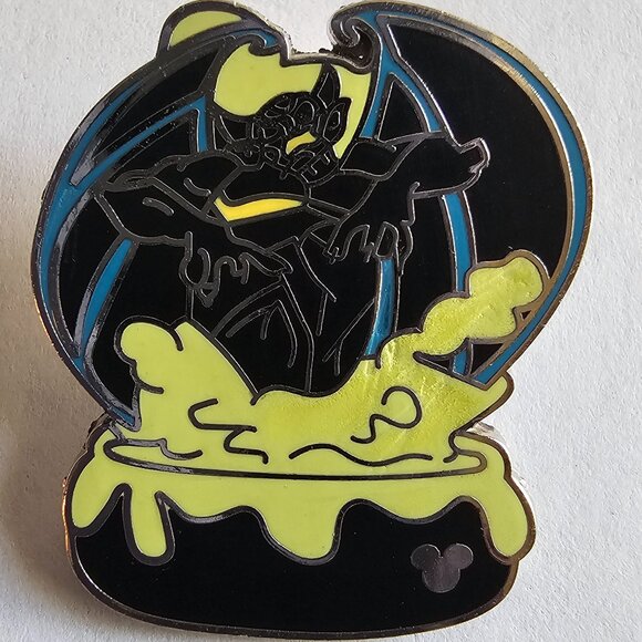 DISNEY Pin Trading ~ Villains Collection 6/6 ~ Chernabog ~ Hidden Mickey ~ 2007 - Picture 1 of 11